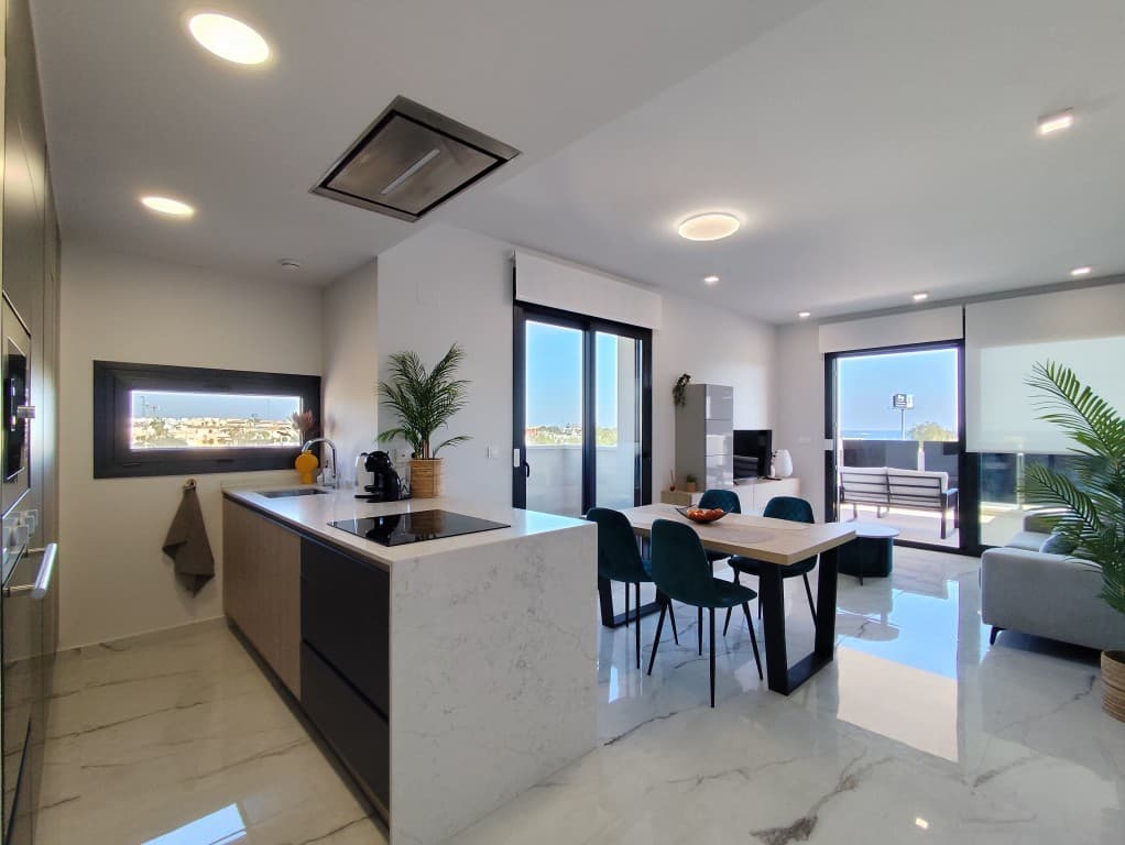 Corner apartment · Orihuela Costa — view 2