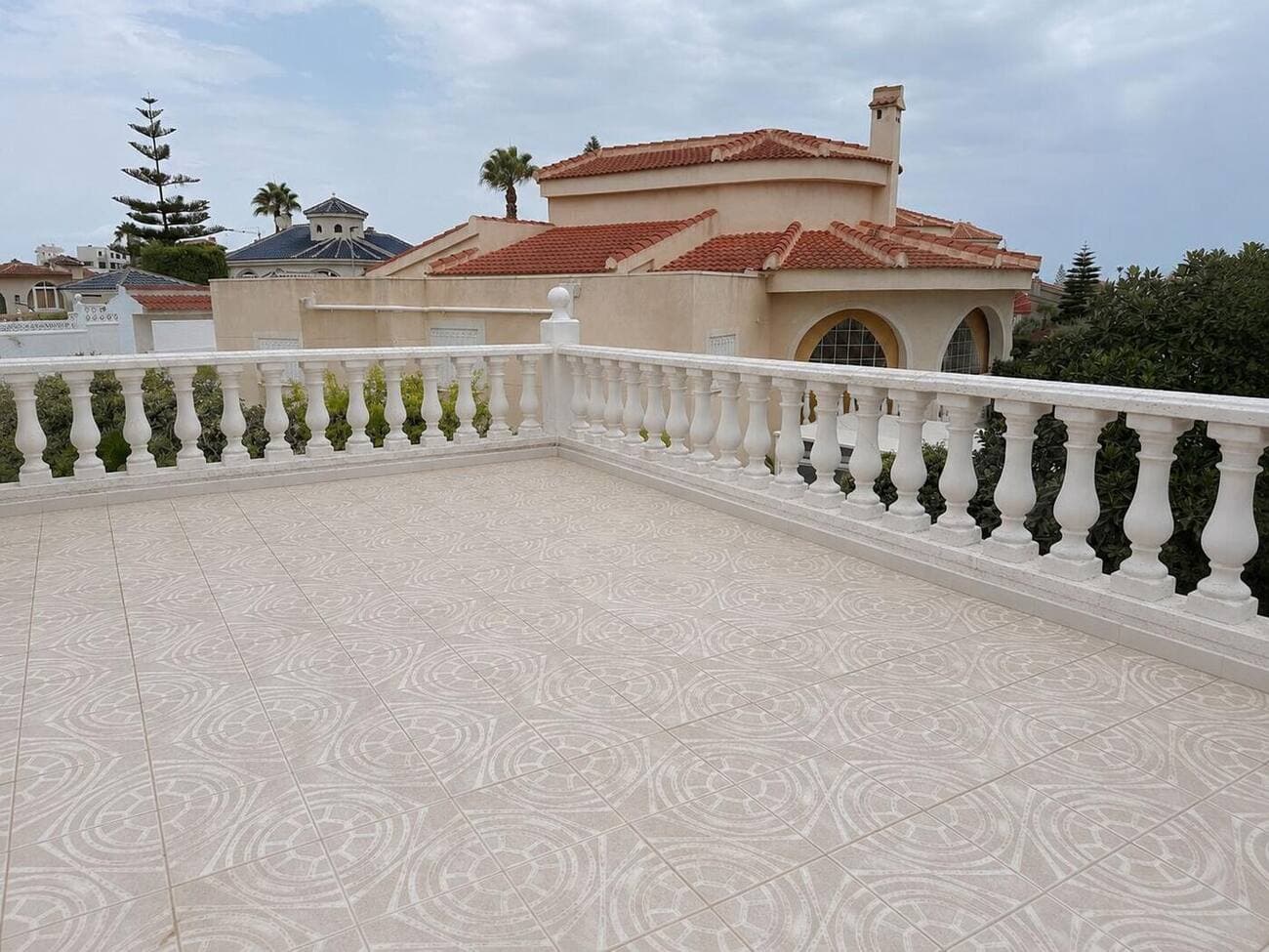 Roof solarium